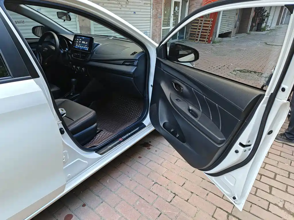 Toyota Vios 2023 — фото 15