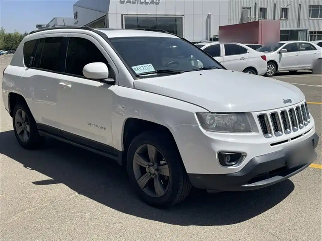 Jeep Compass 2016 — фото 6