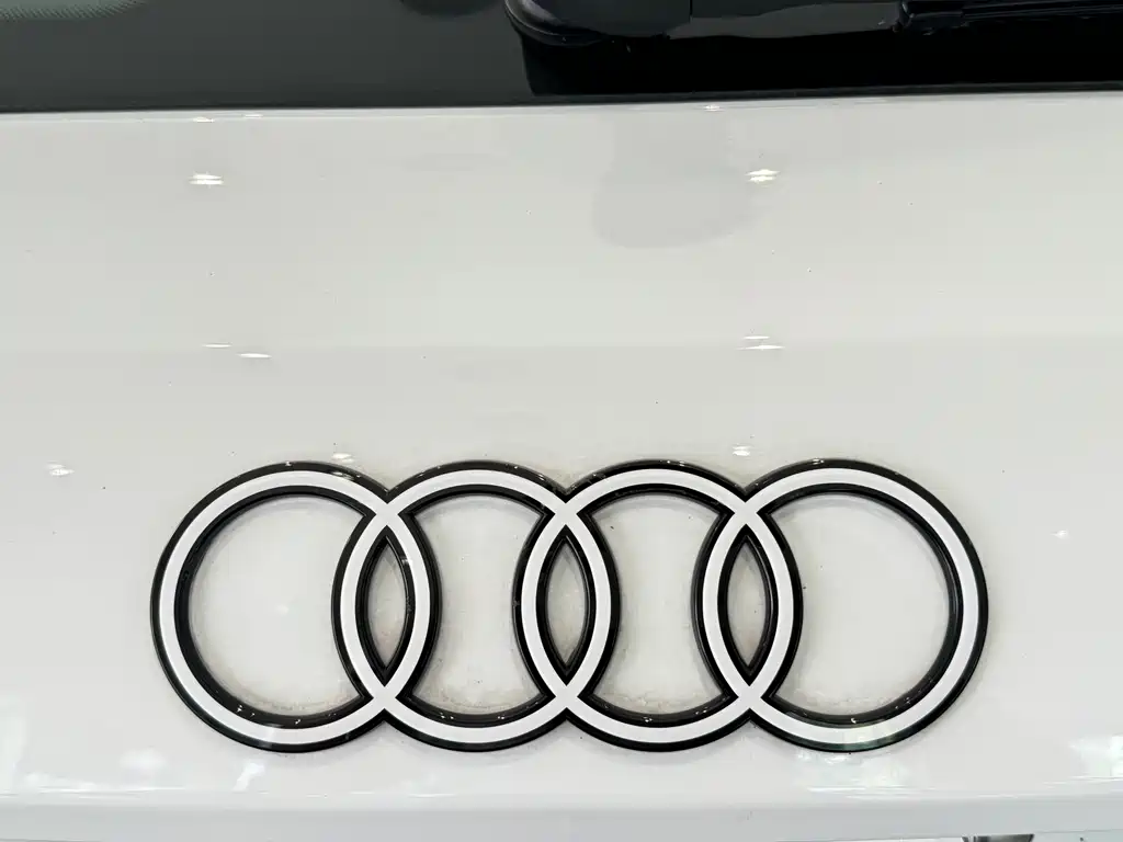 Audi A3 2025 — фото 11