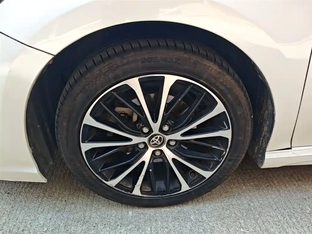 Toyota Camry 2021 — фото 23