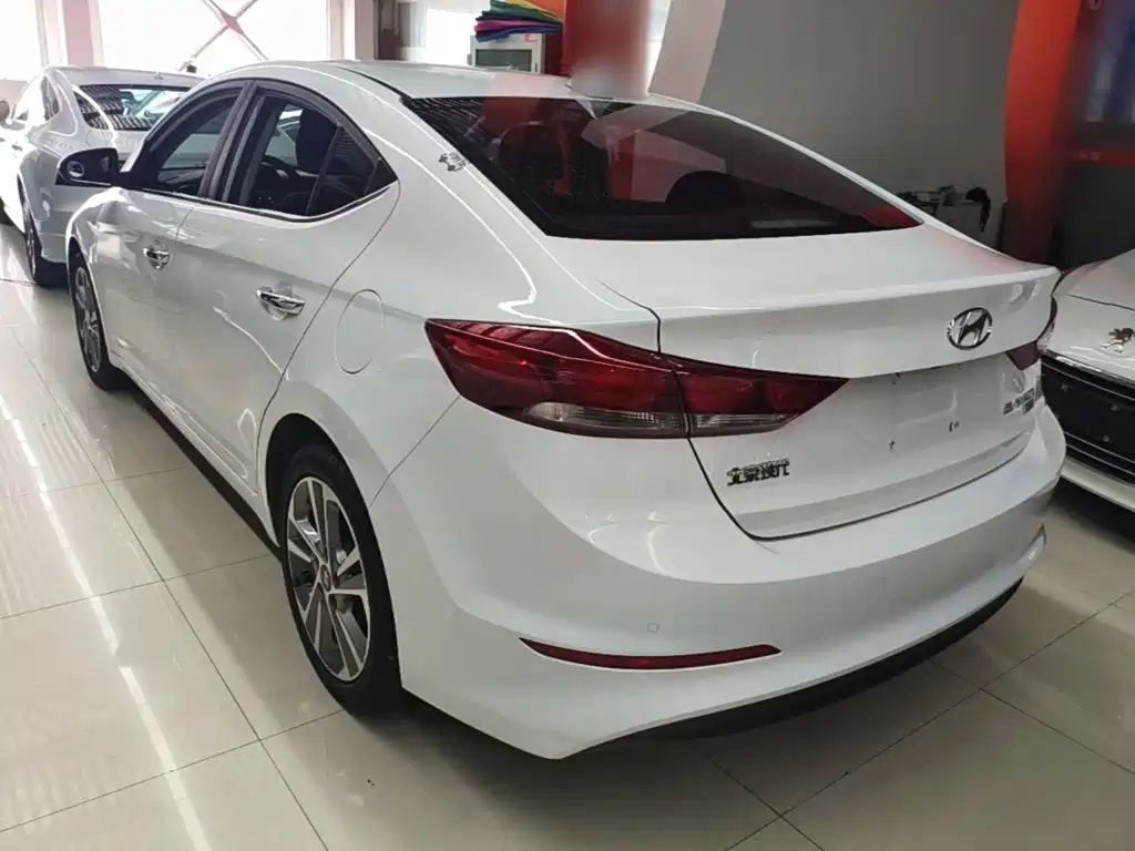 Hyundai Celesta 2017 — фото 5
