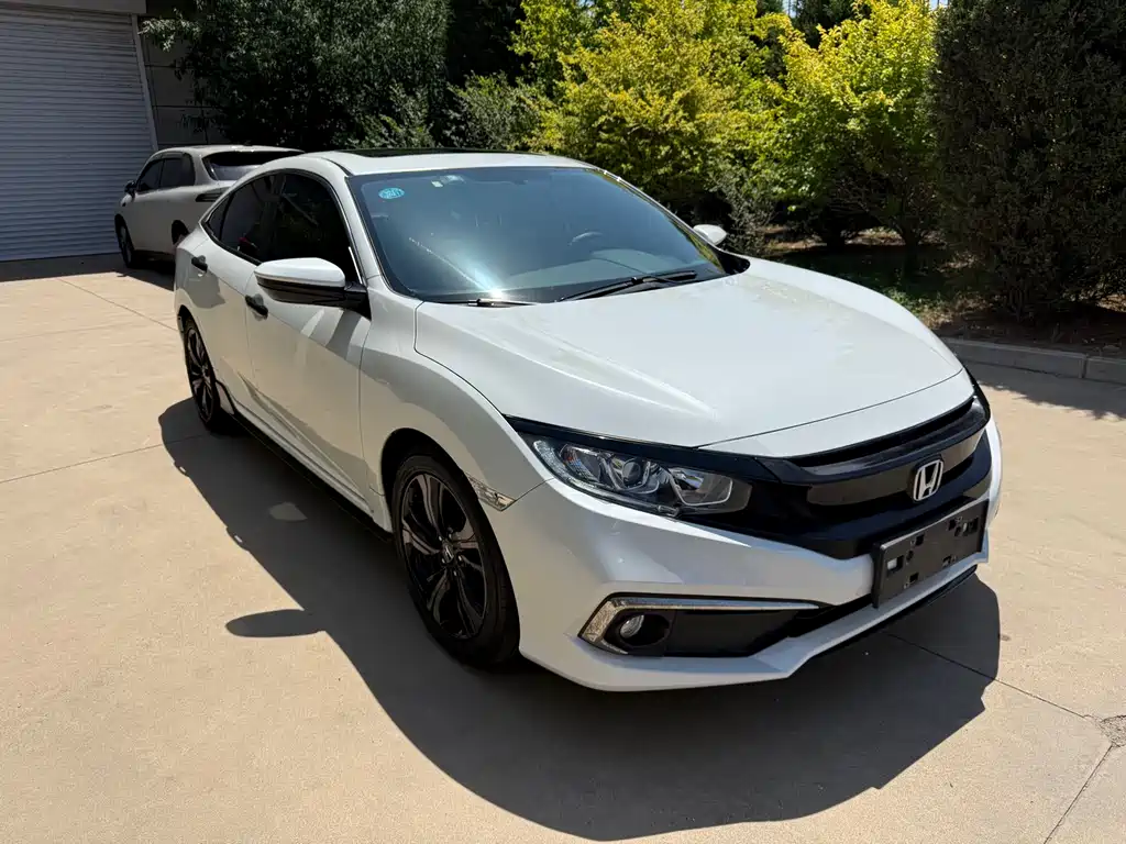 Honda Civic 2020 — фото 3