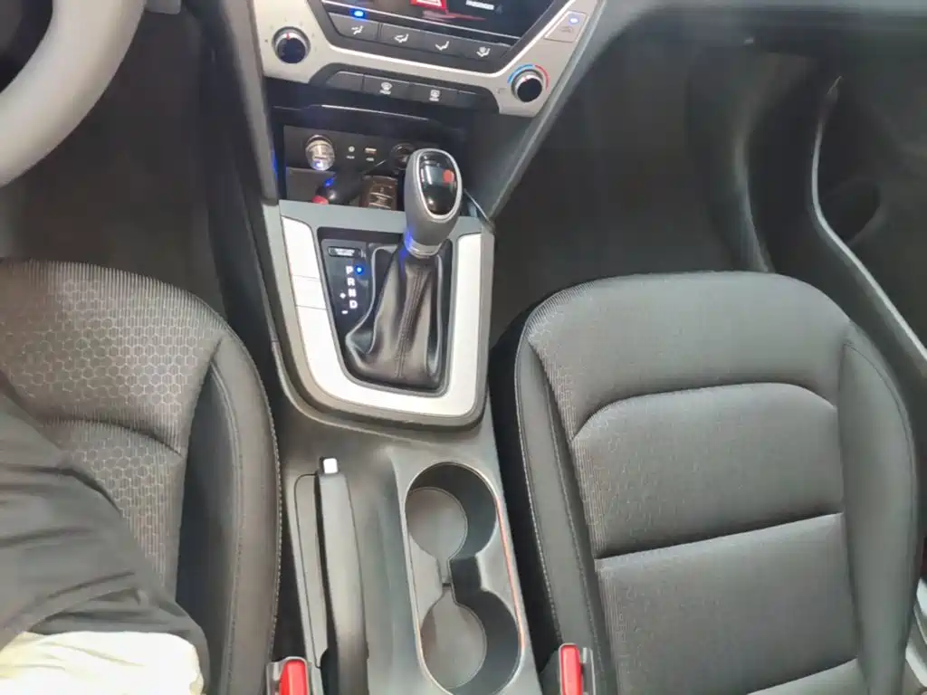 Hyundai Celesta 2017 — фото 14