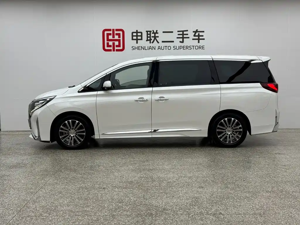 GAC Trumpchi M8 2022 — фото 3