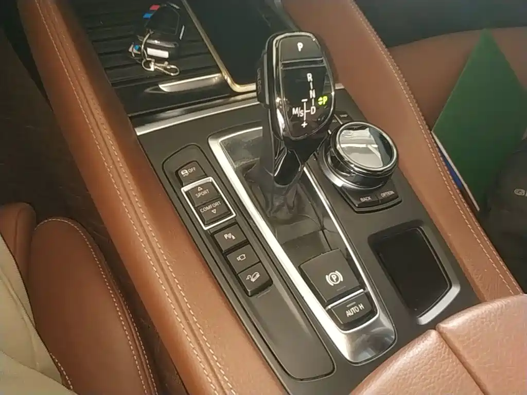 BMW X6 2019 — фото 14