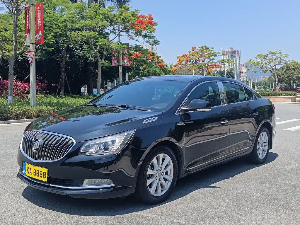 Buick LaCrosse 2015 — фото 1