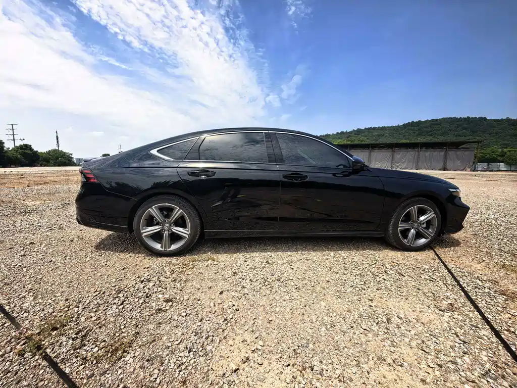 Honda Accord 2025 — фото 19
