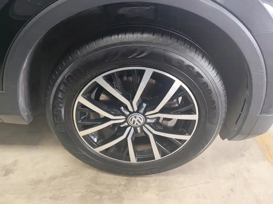 Volkswagen Tiguan L 2017