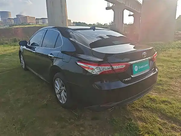 Toyota Camry 2021