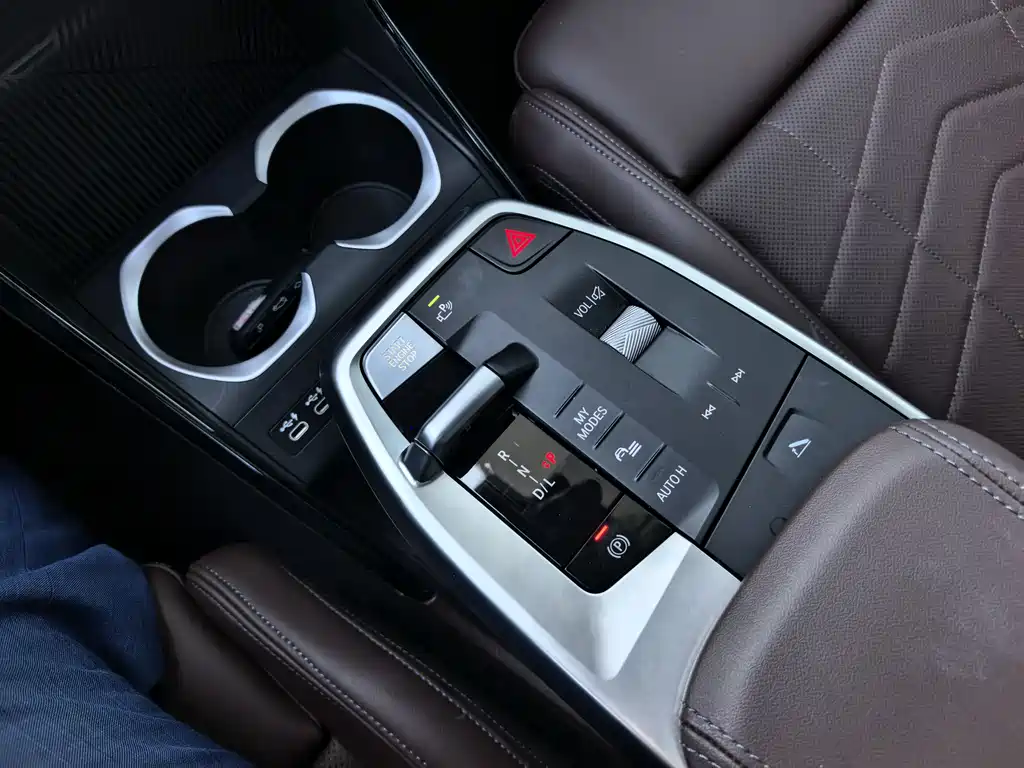BMW X2 2025 — фото 10