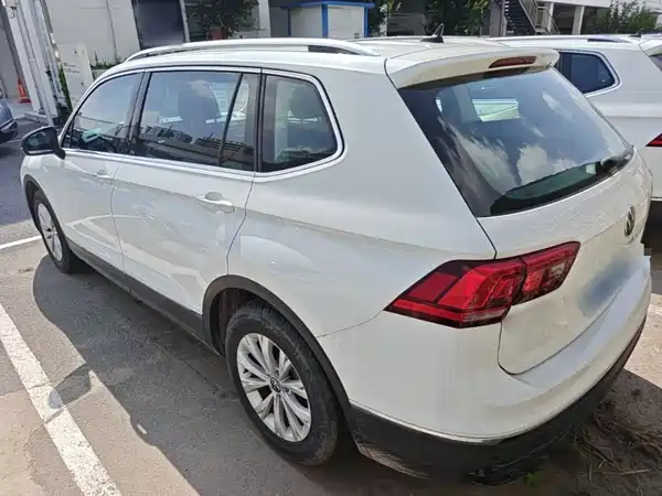 Volkswagen Tiguan L 2024