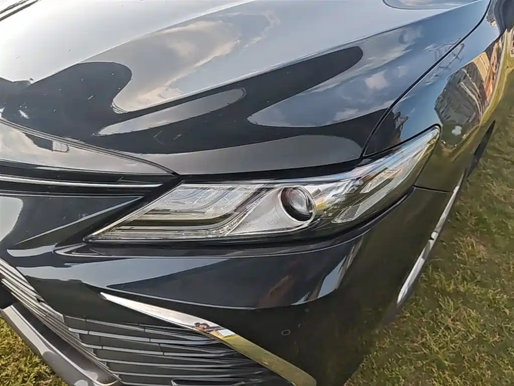 Toyota Camry 2021 — фото 24