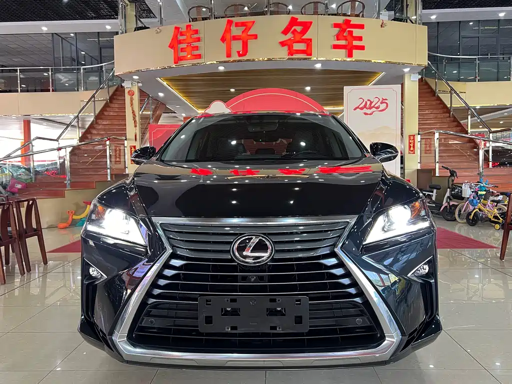 Lexus RX 2018 — фото 2