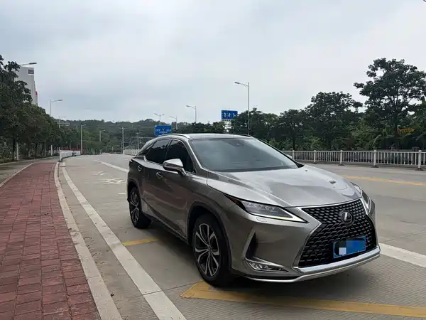 Lexus RX 2022