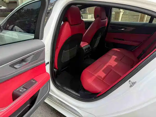 Jaguar XEL 2020