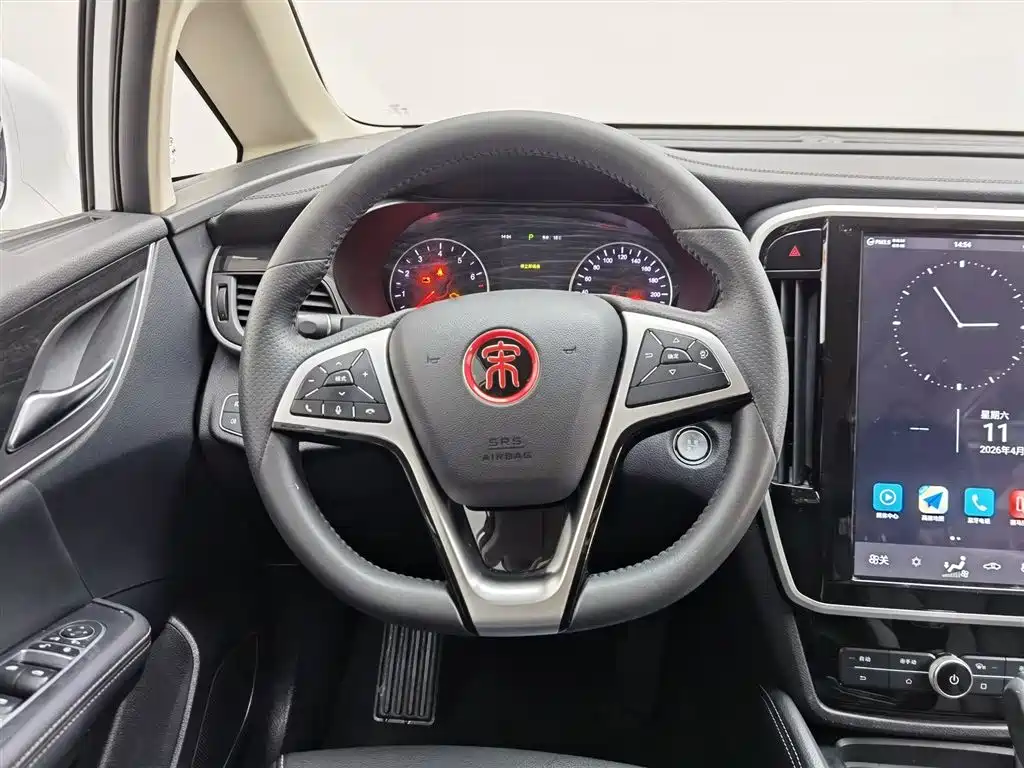 BYD MAX 2018 — фото 11