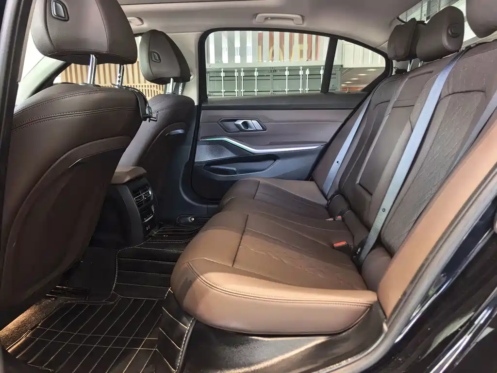 BMW i3 2024 — фото 12