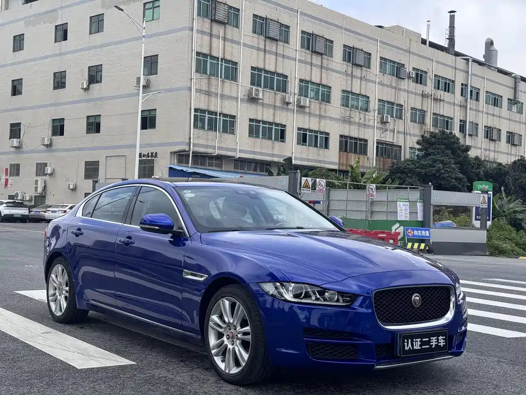 Jaguar XEL 2018 — фото 4