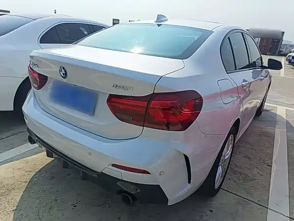 BMW 1 Series 2023