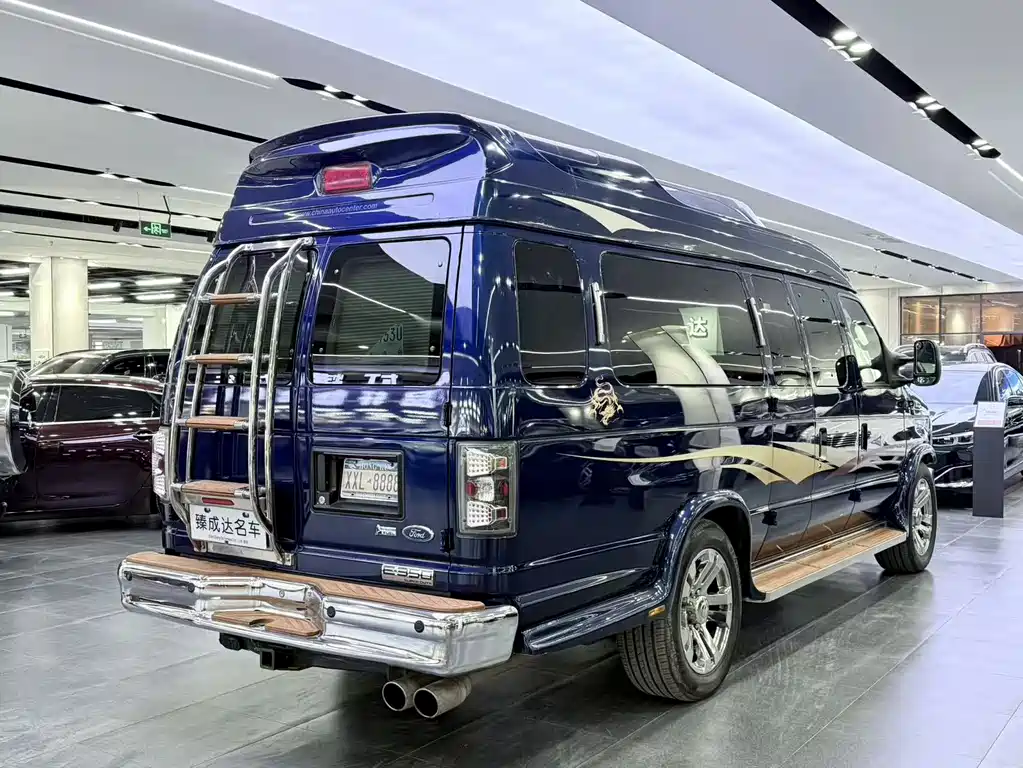 Ford E350 2015 — фото 5