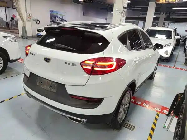 Geely Emgrand GS 2018