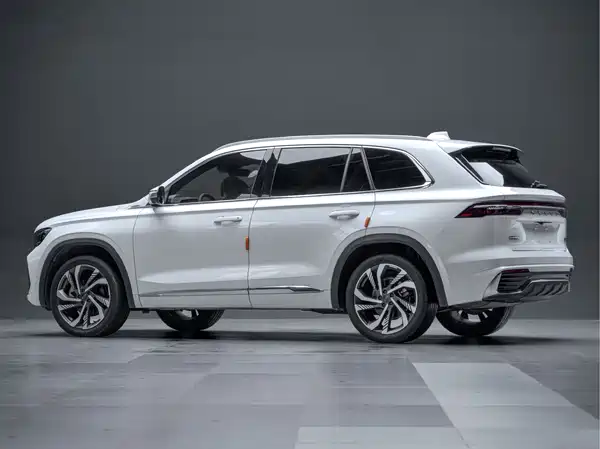 Geely Xingyue L 2023