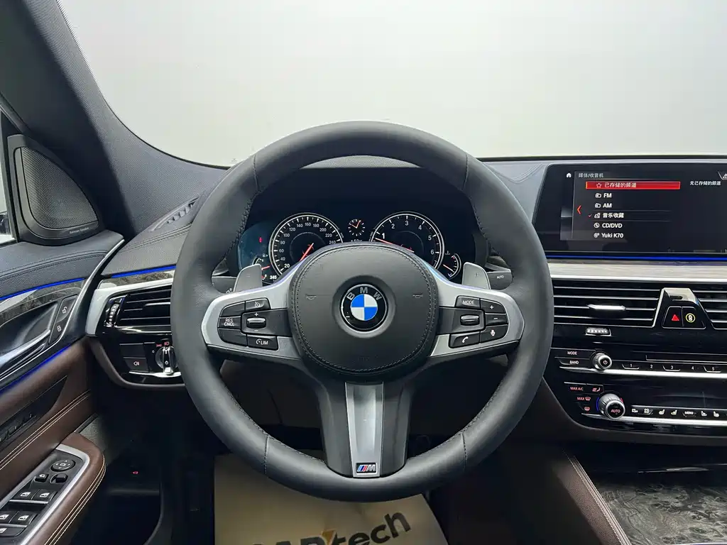 BMW 6 Series GT 2018 — фото 14