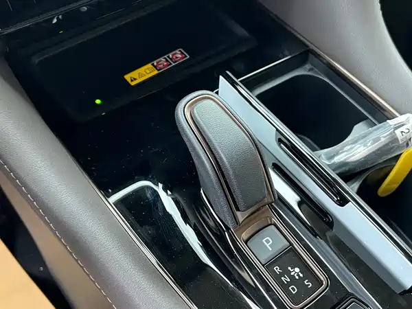 Toyota Vellfire 2024