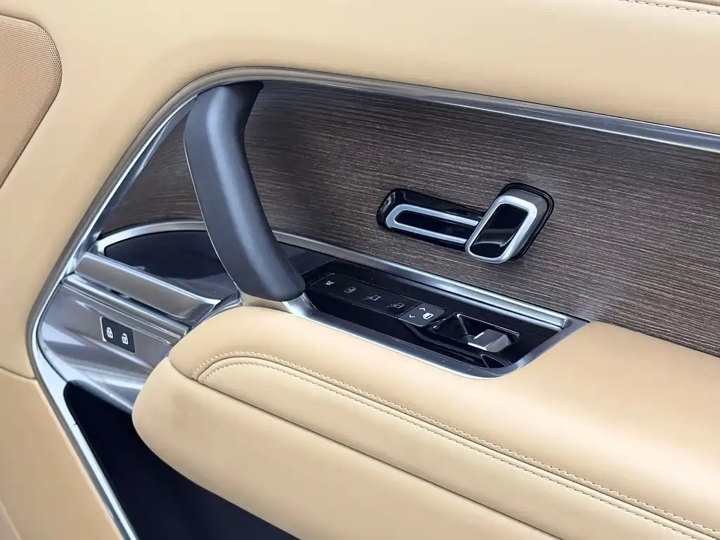Land Rover Range Rover 2025 — фото 19