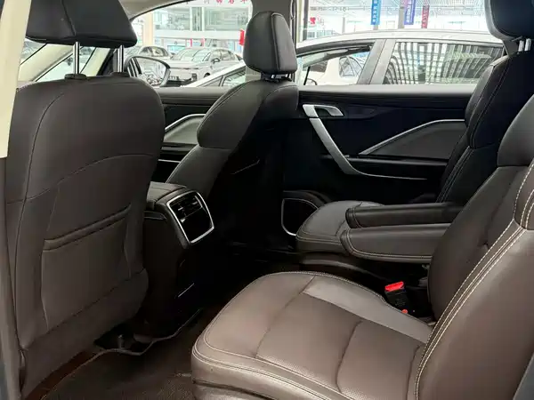 Geely Jiaji 2021