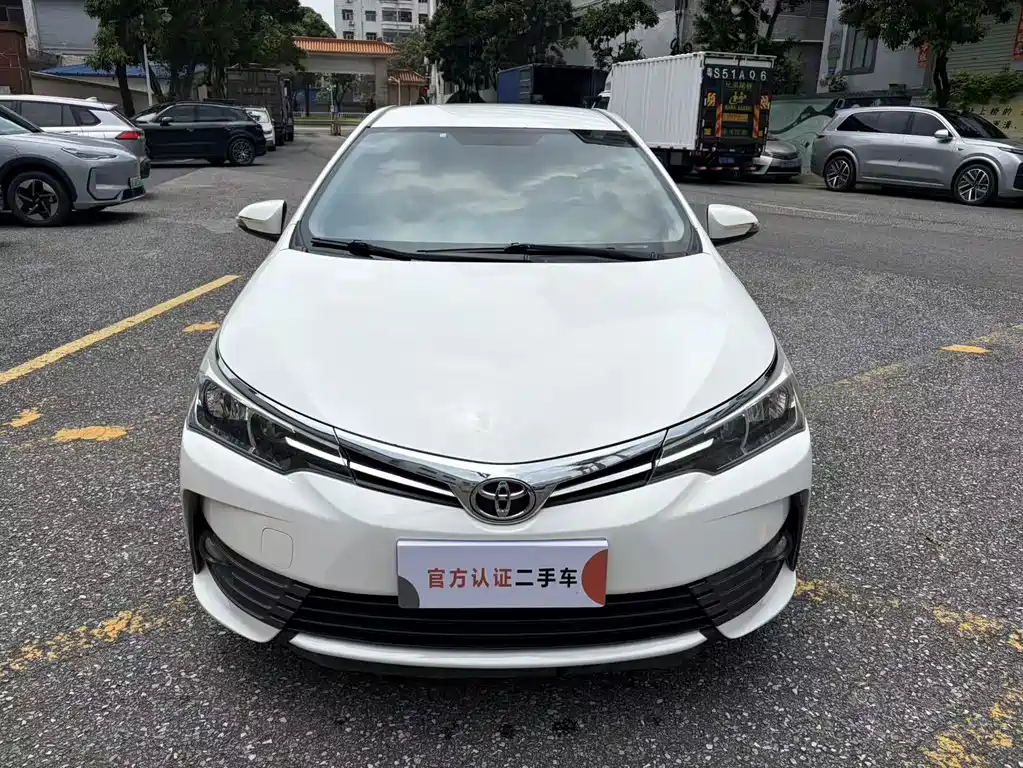 Toyota Corolla 2019 — фото 2