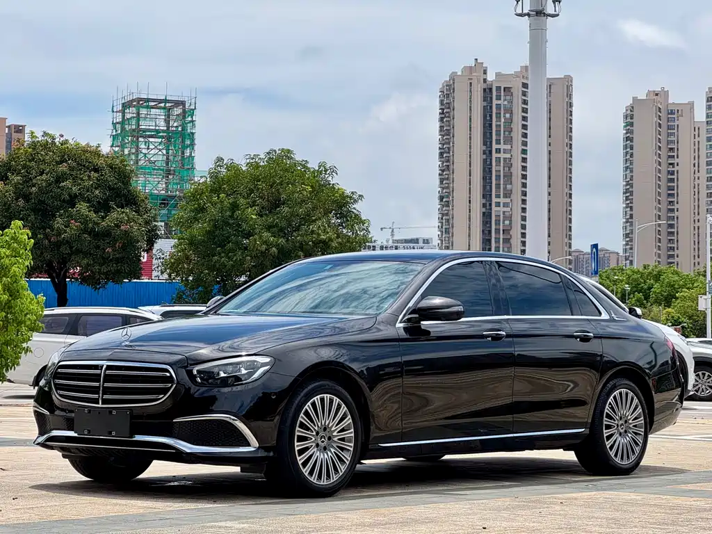 Mercedes-Benz E-Class 2023