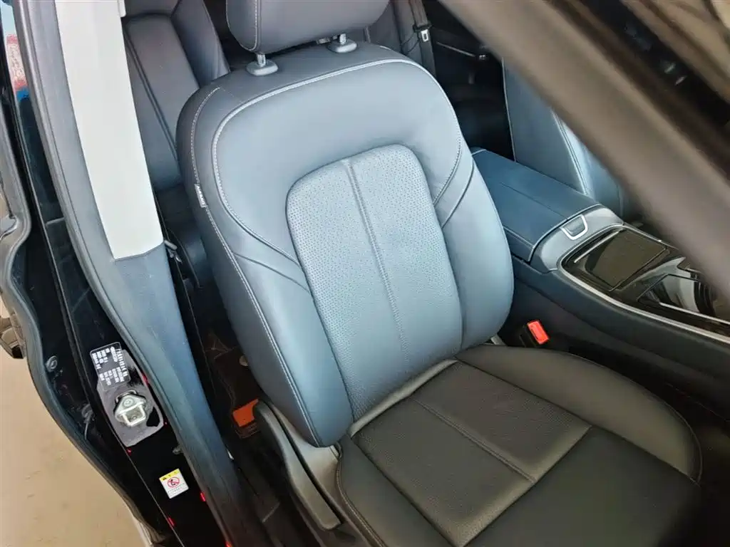 GAC Motor Trumpchi M8 2022 — фото 25