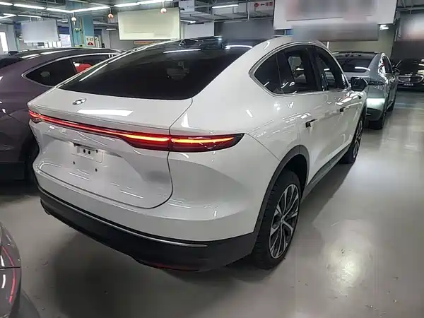 NIO EC7 2023