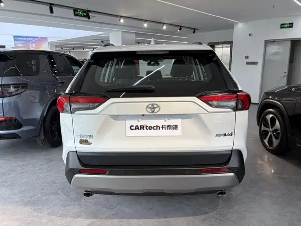 Toyota RAV4 2024