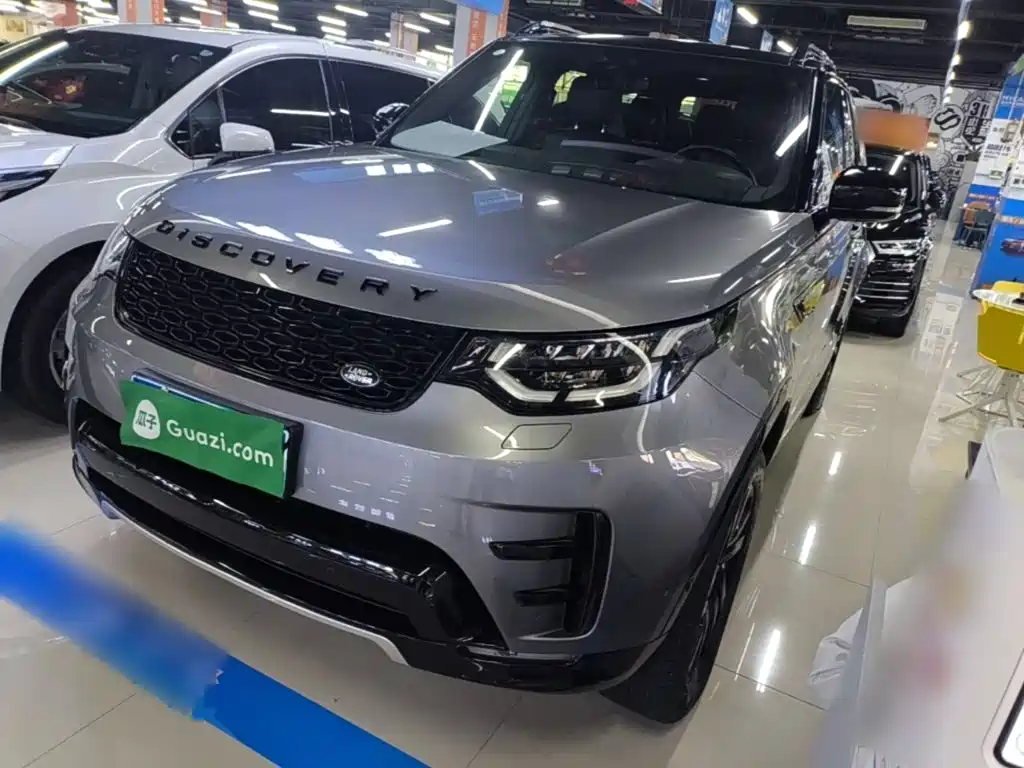 Land Rover Discovery 2021 — фото 1