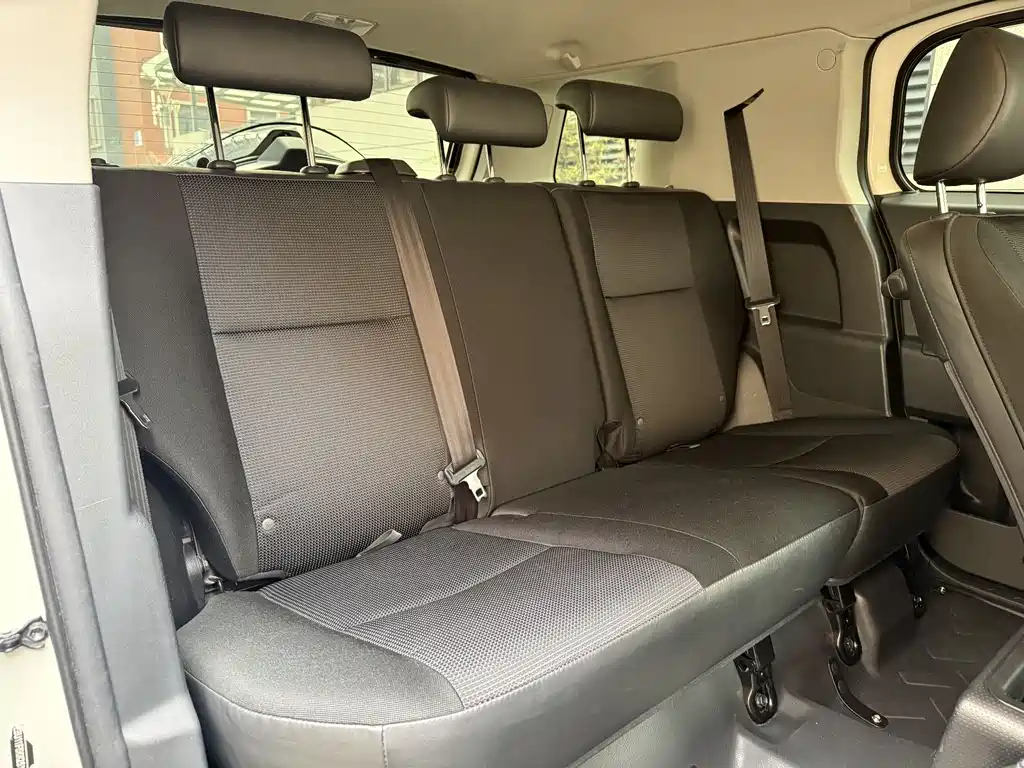 Toyota FJ Cruiser 2020 — фото 12