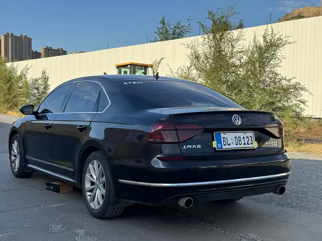 Volkswagen Passat 2018 — фото 9