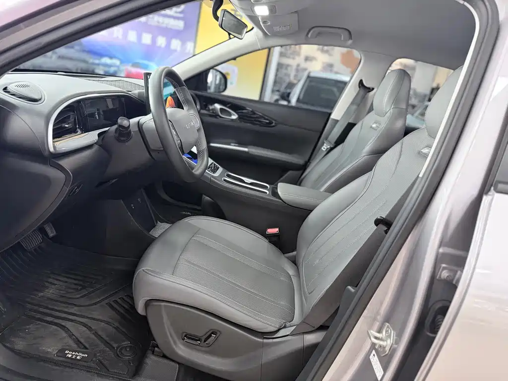 Geely Galaxy Starwish 2025 — фото 7