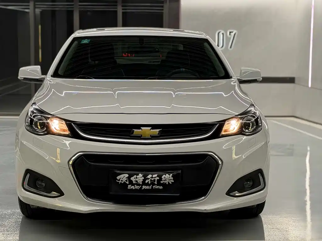 Chevrolet Malibu 2018 — фото 2
