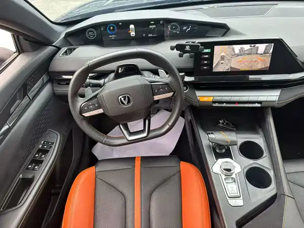 Changan UNI-V 2024