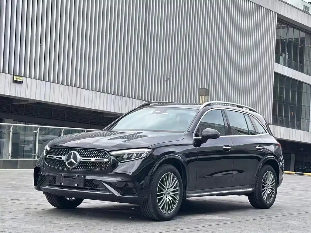 Mercedes-Benz GLC 2023