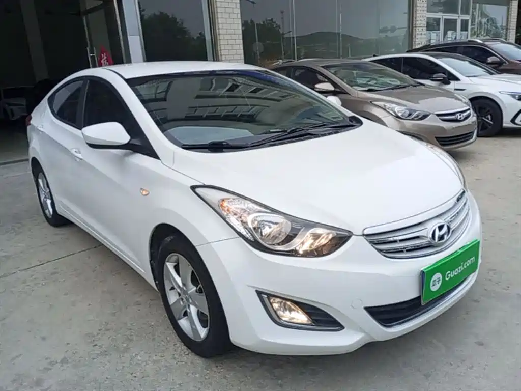 Hyundai Elantra Langdong 2014 — фото 4