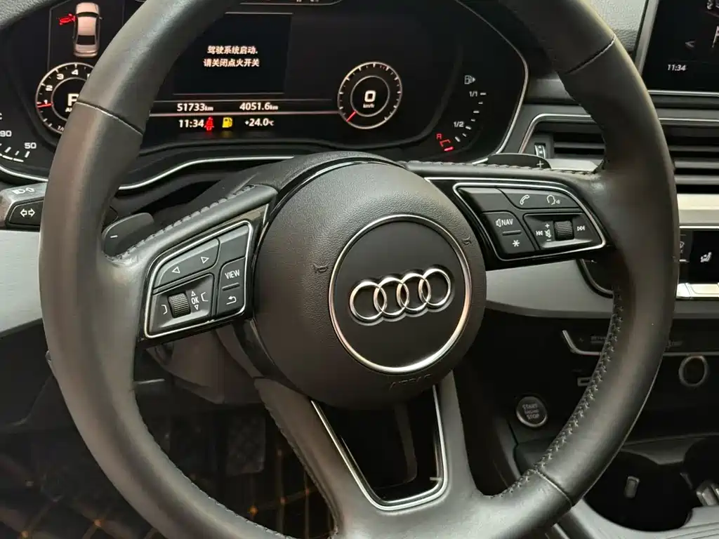 Audi A4L 2018 — фото 3
