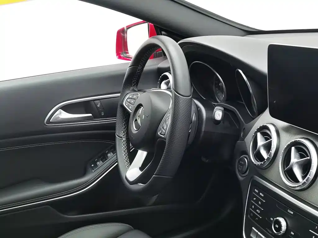 Mercedes-Benz CLA 2018 — фото 22