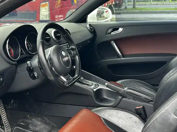 Audi TT 2011
