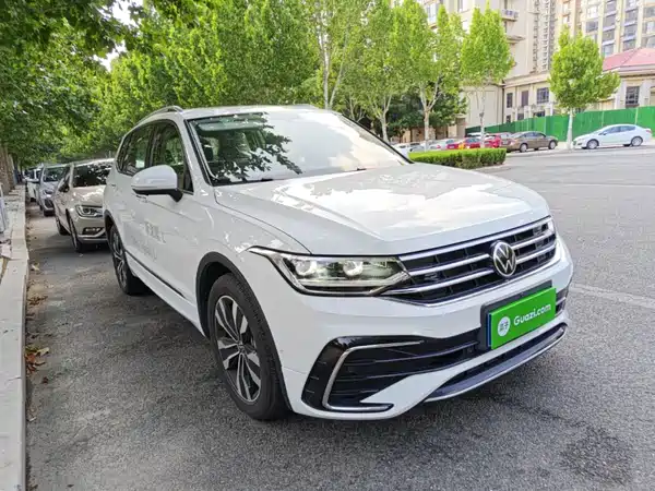 Volkswagen Tiguan L 2025