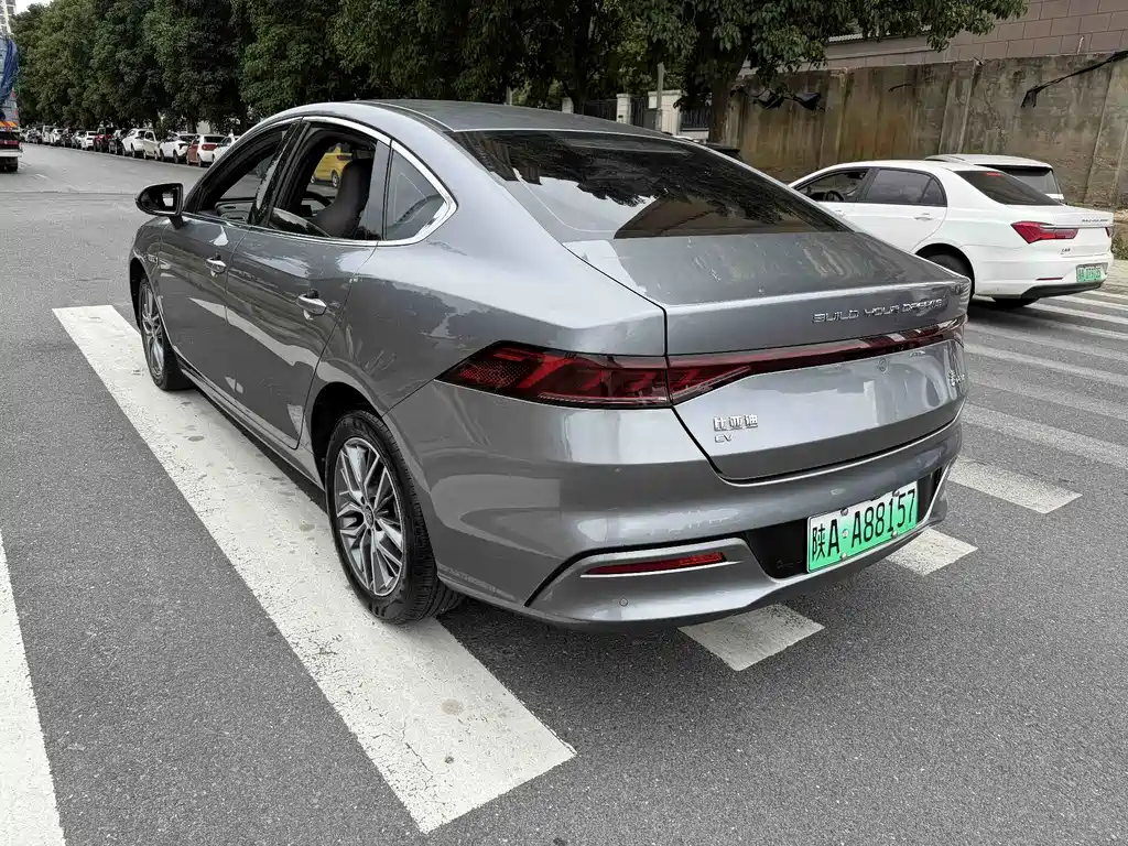 BYD Qin PLUS 2023 — фото 7