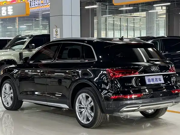 Audi Q5L 2022