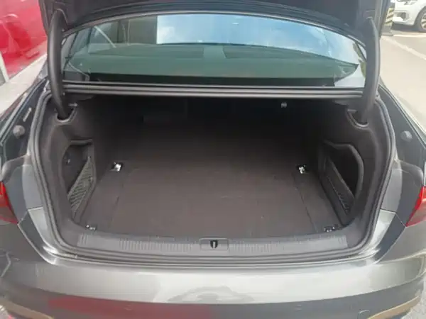 Audi A4L 2024